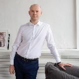 Михаил Артамонов