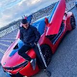Парень с Франклинами💸